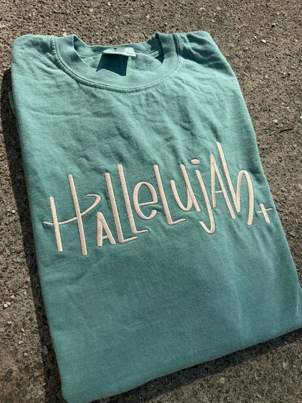 Handlettered Hallelujah Embroidered Shirt