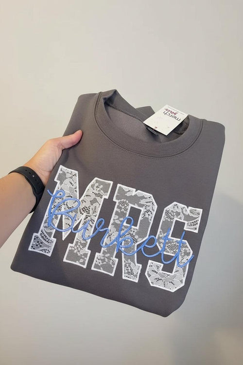 Lace Applique Mrs. Bride to Be Custom Embroidered CC Short Sleeve/Sweatshirt