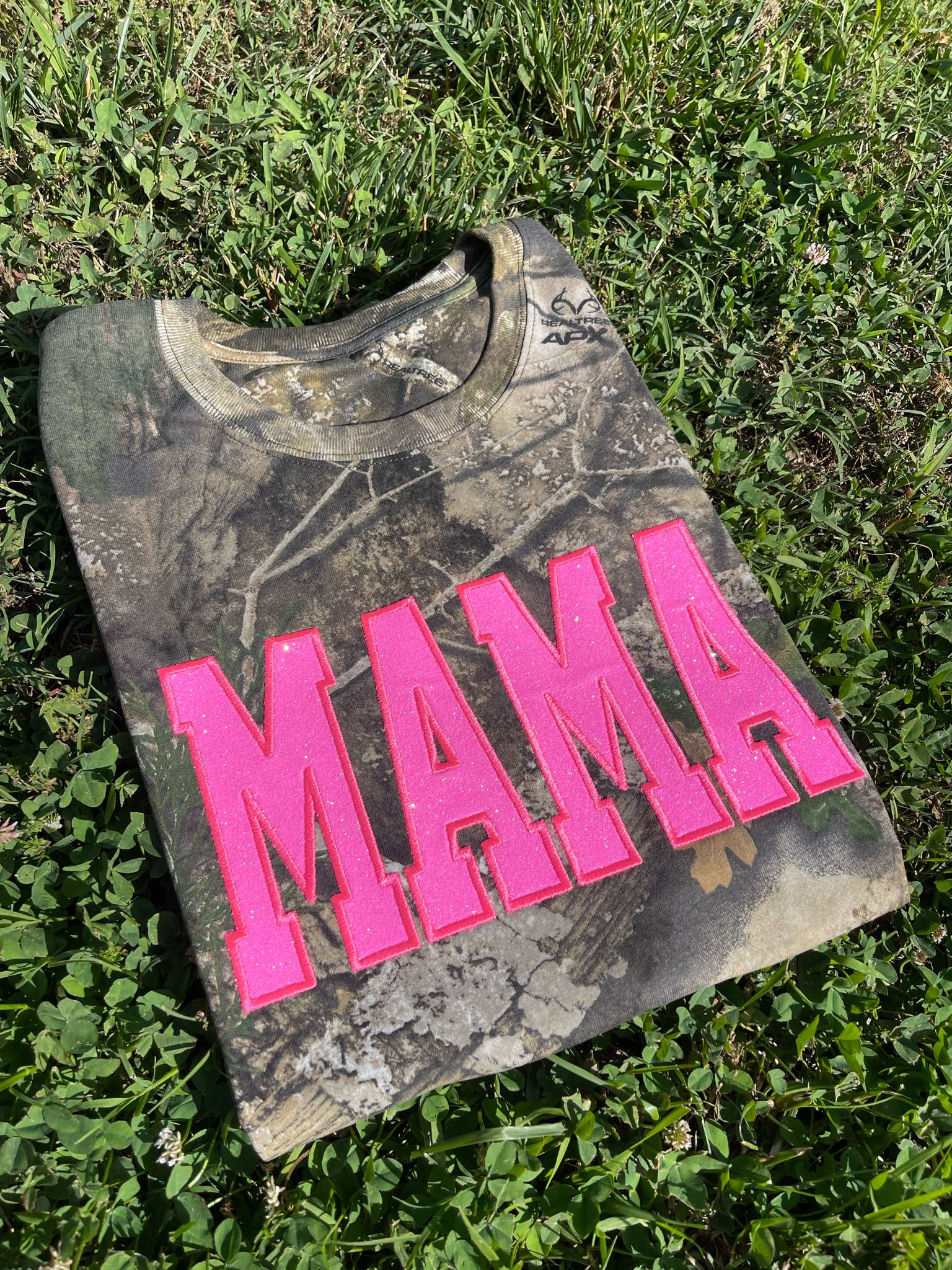 Realtree Camo Neon Pink Mama Glitter Applique Embroidered T-Shirt